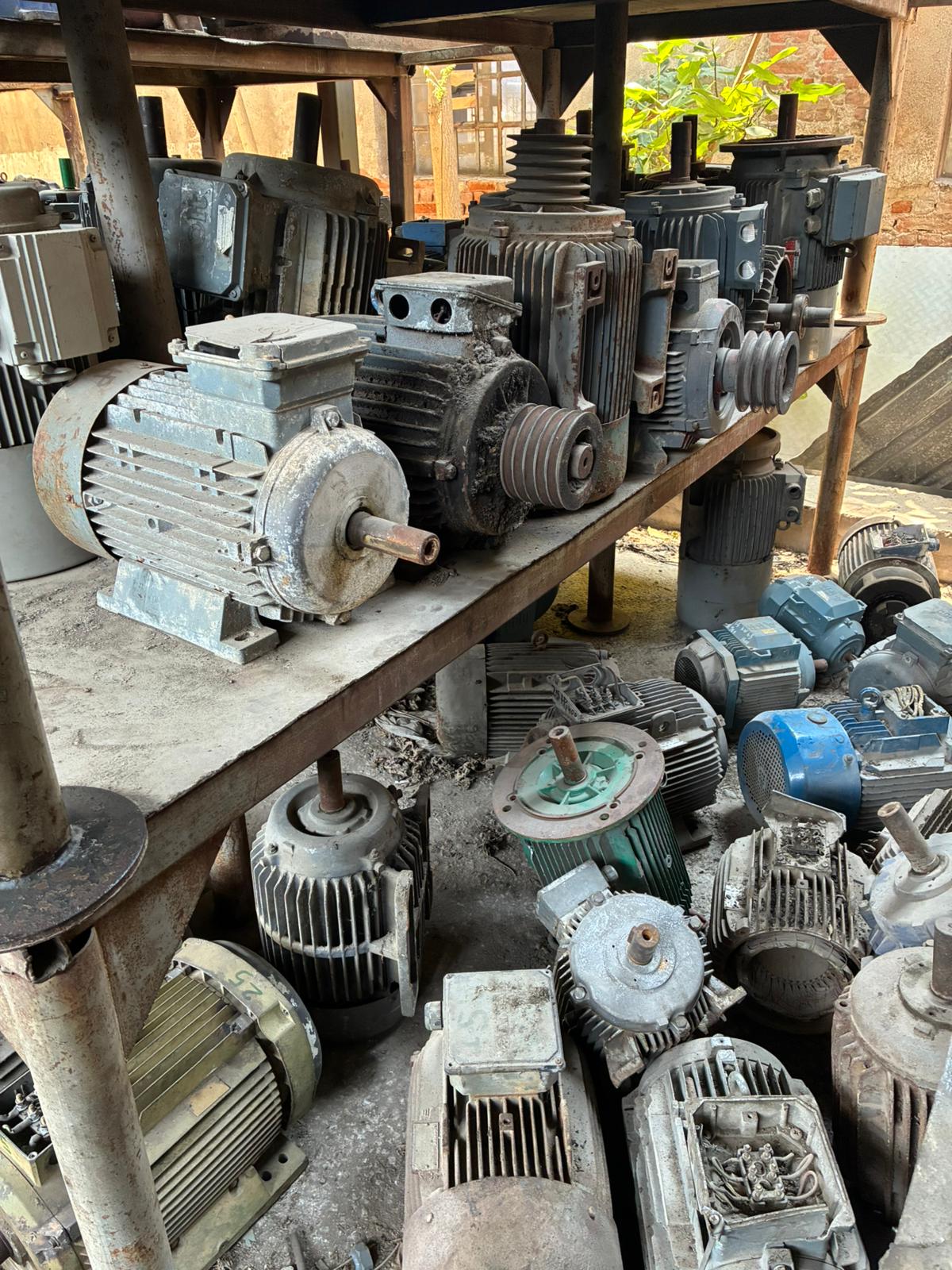 AC Asenkron Elektrik Motorları | İstenilen kW ve Devirde Sıfır & İkinci El